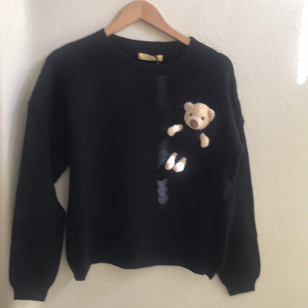Vinizbena  Pocket Bear Sweater  Designed in Italy